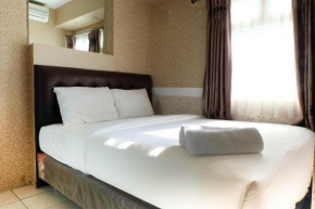 Pool View 2BR Apartment Green Pramuka City By Travelio